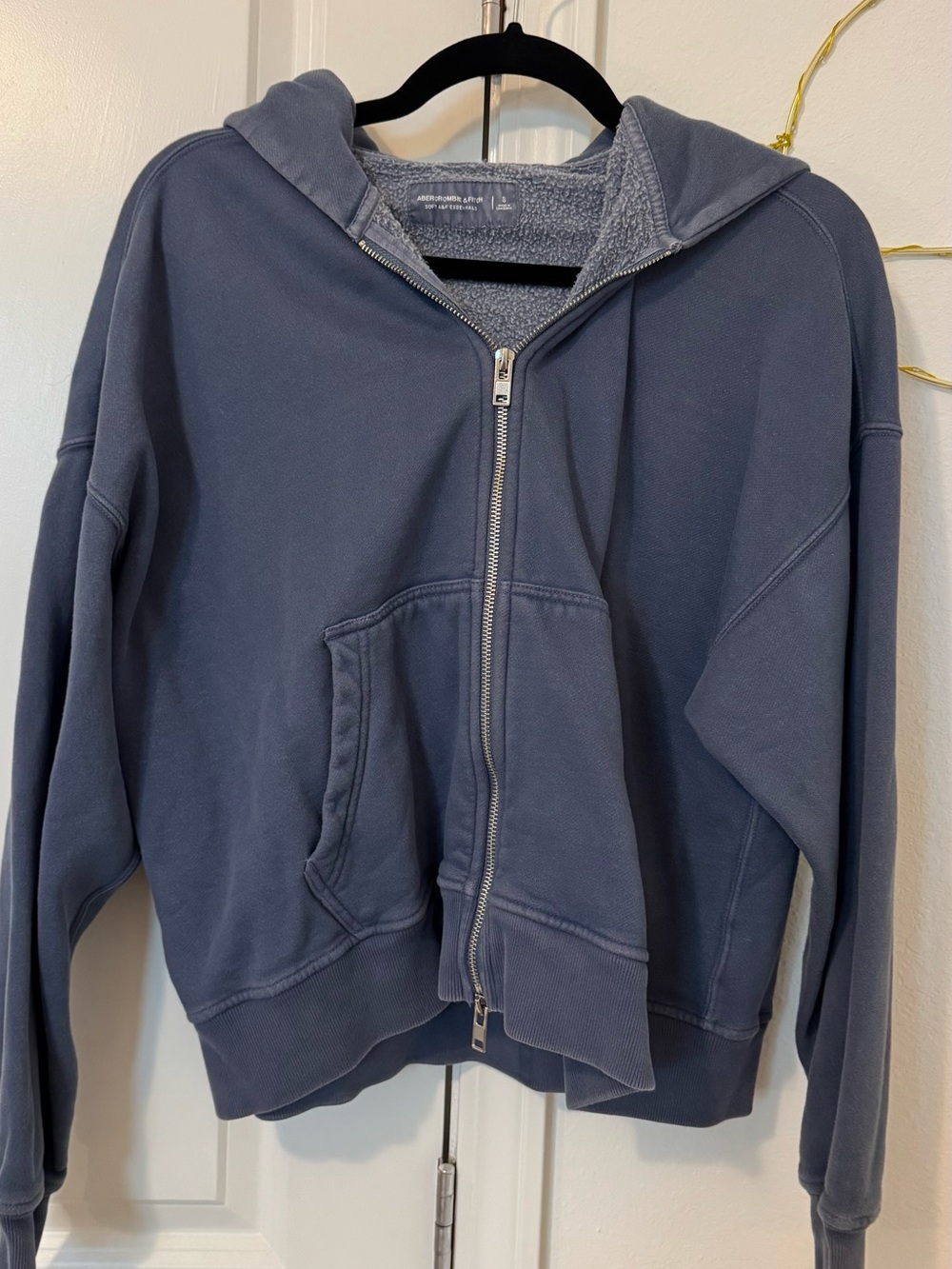 Abercrombie & Fitch soft af essentials cropped boxy hoodie